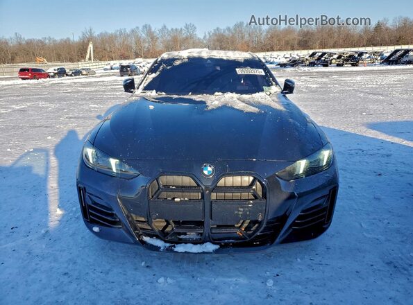 WBA63FB01SFV02725 2025 BMW M4 Black Front view
