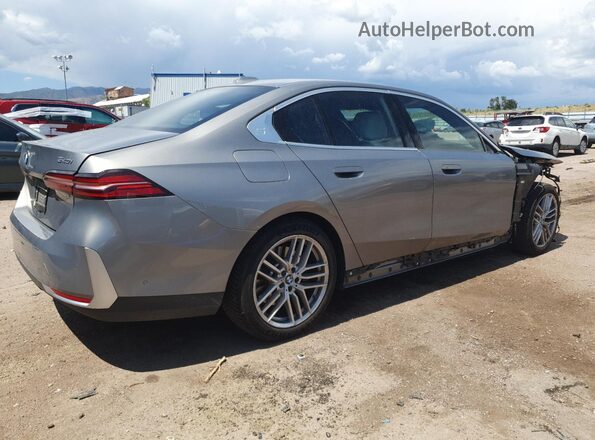 WBA63FJ06RCR12546 2024 BMW 5 SERIES Серый Задняя правая четверть