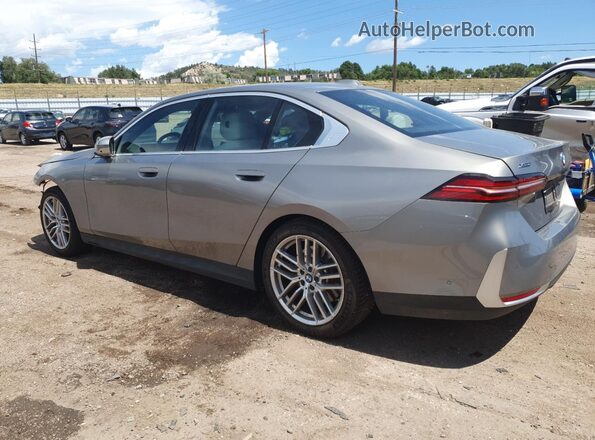 WBA63FJ06RCR12546 2024 BMW 5 SERIES Серый Задняя левая четверть