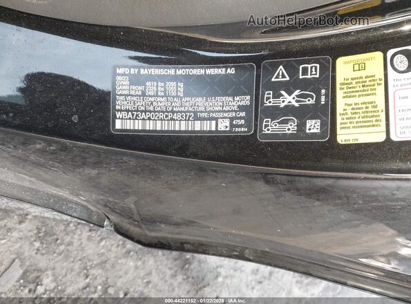WBA73AP02RCP48372 2024 BMW 7 SERIES Black Շարժիչի բաժամունքի տեսք