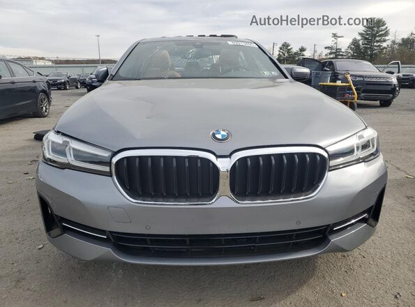 WBA73BJ02PCN56316 2023 BMW 5 SERIES Gray Вид спереду