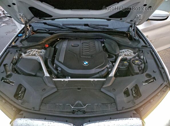 WBA73BJ07NWX50576 2022 BMW 5 SERIES White Vista interior trasera