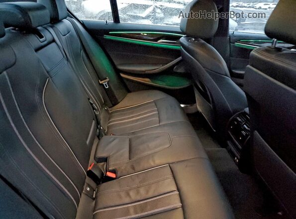 WBA73BJ07NWX50576 2022 BMW 5 SERIES White Vista de los asientos traseros