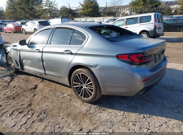 WBA73BJ0XNWX54590 2022 BMW 5 SERIES Gray Trasero izquierdo