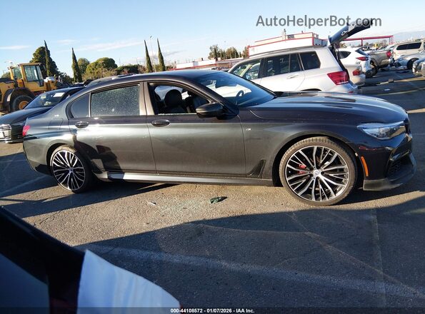 WBA7E2C50JB214962 2018 BMW 7 SERIES Black Vista interior trasera