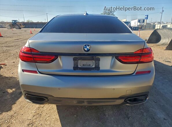 WBA7E2C58KB218131 2019 BMW 7 SERIES Silver უკანა ხედი