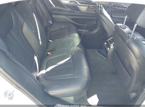 WBA7E2C58KB454326 2019 BMW 7 SERIES White Widok naklejki z numerem VIN