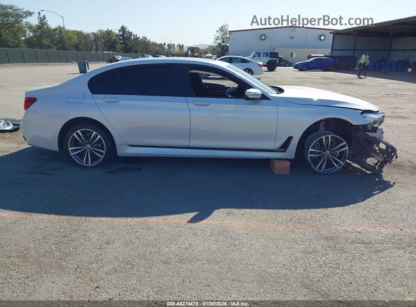 WBA7E2C58KB454326 2019 BMW 7 SERIES White Widok wnętrza 360 stopni