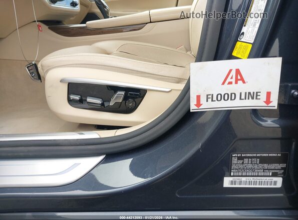 WBA7E2C5XGG738468 2016 BMW 7 SERIES Серый Вид спереди