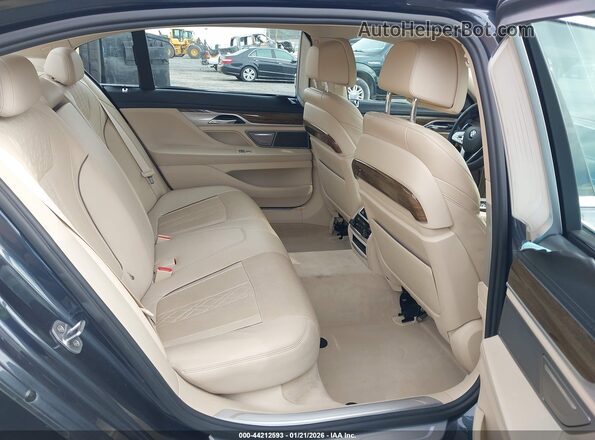 WBA7E2C5XGG738468 2016 BMW 7 SERIES Серый Вид наклейки с VIN-кодом
