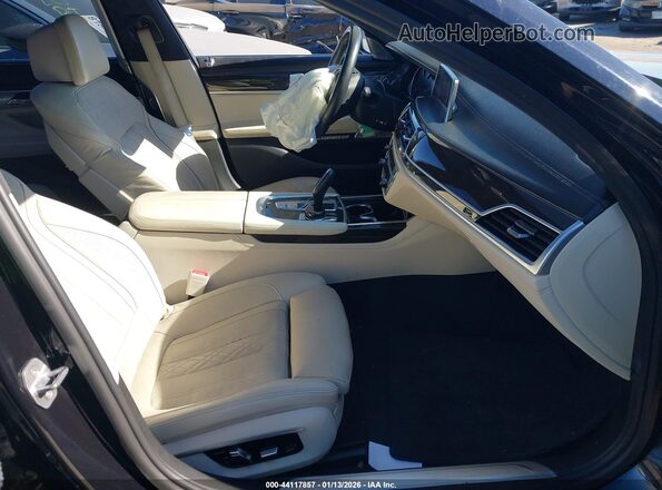 WBA7F2C58HG422209 2017 BMW ALPINA Black Widok wnętrza z przodu