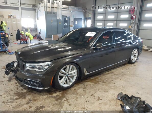 WBA7F2C5XGG418385 2016 BMW 7 SERIES Gray Vista tres cuartos delantera izquierda