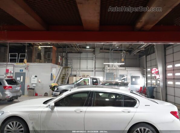 WBA7J2C55JG938175 2018 BMW 7 SERIES White სალონის 360-გრადუსიანი ხედი