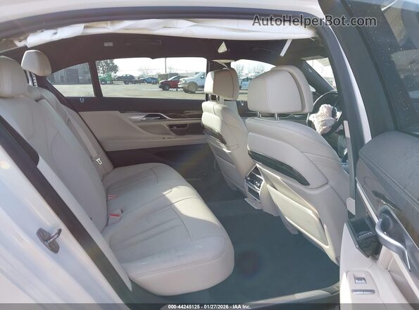 WBA7T2C00LGL17069 2020 BMW 7 SERIES White VIN sticker view