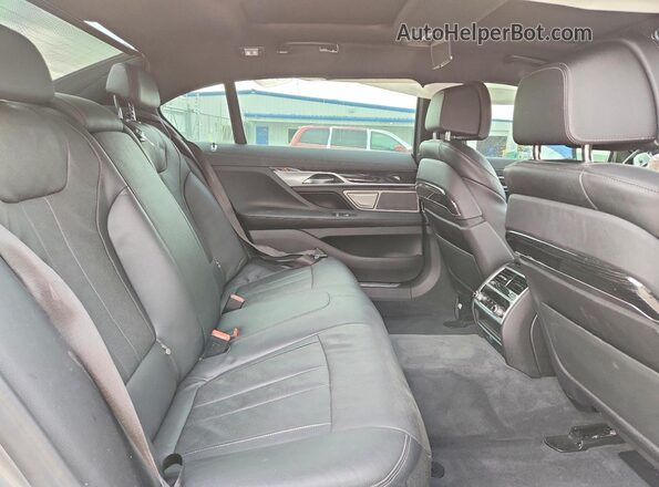 WBA7T2C08LCD35703 2020 BMW 7 SERIES Silver Rear seats view