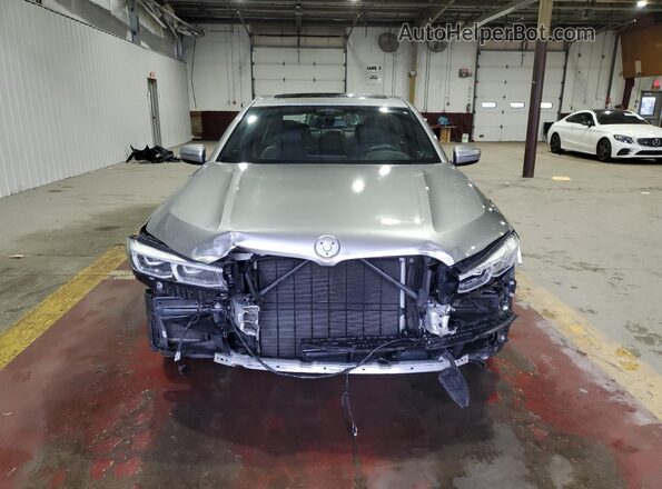 WBA7U2C00LGM27262 2020 BMW 7 SERIES Silver Widok z przodu