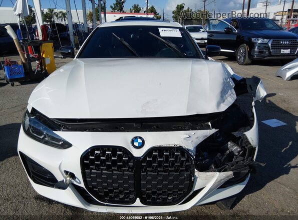 WBA83AP02NCK07160 2022 BMW M4 White Vista del cuadro de instrumentos