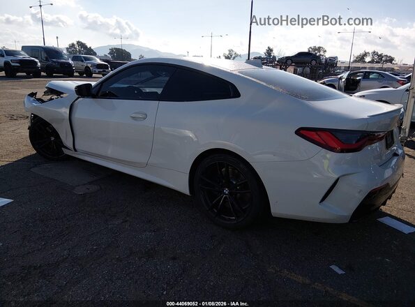 WBA83AP02NCK07160 2022 BMW M4 White Trasero izquierdo