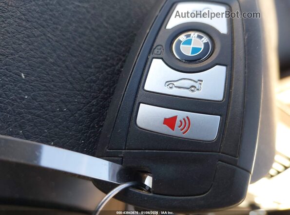 WBA8A3C58JA491760 2018 BMW 3 SERIES Black Dashboard view