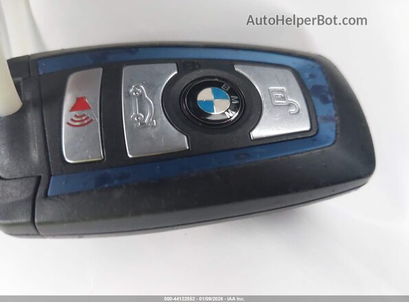 WBA8B3C56GK383430 2016 BMW 3 SERIES Blue წინა პანელის ხედი