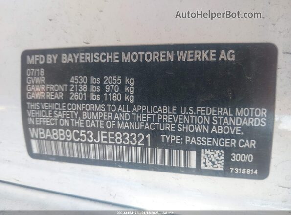 WBA8B9C53JEE83321 2018 BMW 3 SERIES White Vista del compartimento del motor