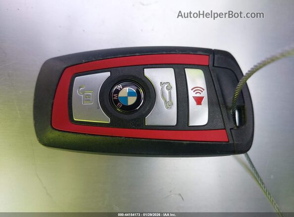 WBA8B9C53JEE83321 2018 BMW 3 SERIES White Vista del salpicadero
