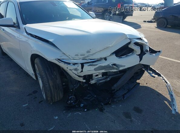 WBA8B9C53JEE83321 2018 BMW 3 SERIES White Vista frontal