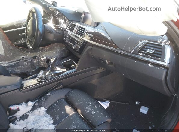 WBA8D9C54JA615288 2018 BMW 3 SERIES Red Front interior view