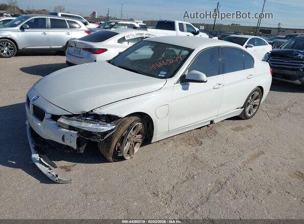 WBA8E1C50JA758950 2018 BMW 3 SERIES White წინა მარცხენა ხედი სამი მეოთხედიდან