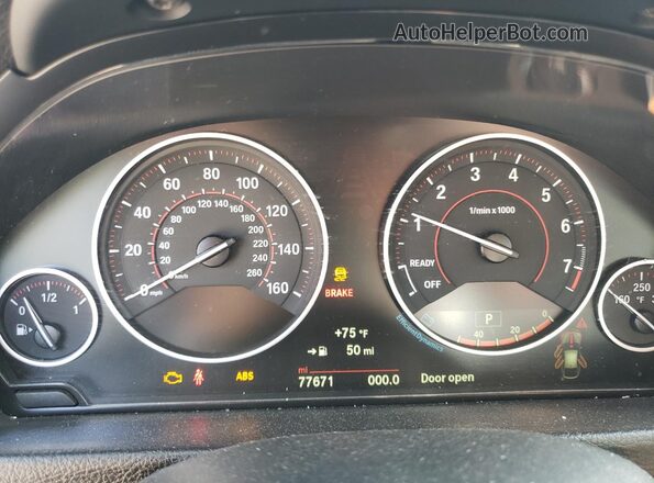 WBA8Z9C56JG828841 2018 BMW 3 SERIES Black Вид щитка приладів