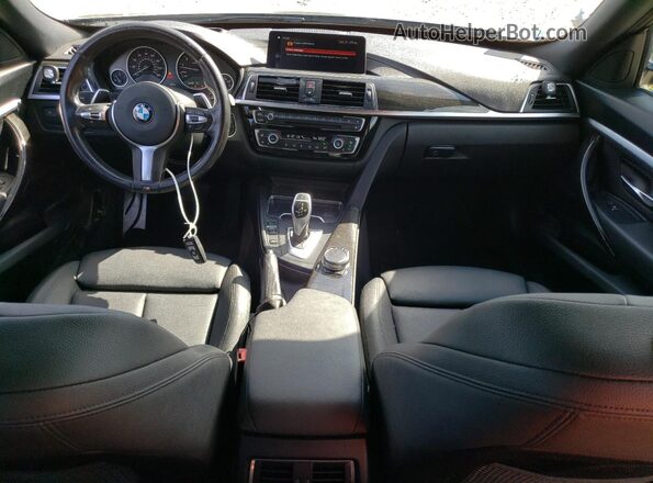 WBA8Z9C56JG828841 2018 BMW 3 SERIES Black Вид панелі приладів
