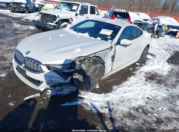 WBAAE4C09PCL58129 2023 BMW 8 SERIES White Առջևի ձախ երեք քառորդ տեսարան