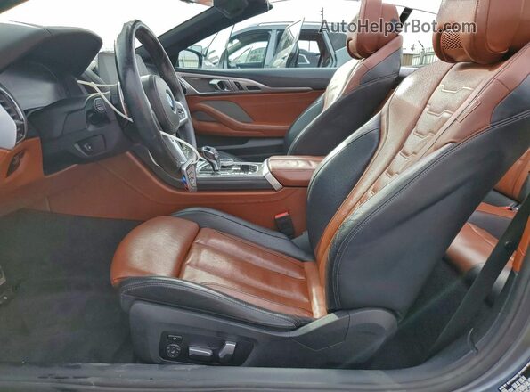 WBADZ2C02NCJ85394 2022 BMW 8 SERIES Silver წინა სალონის ხედი