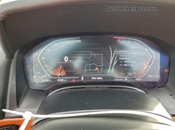 WBADZ2C02NCJ85394 2022 BMW 8 SERIES Silver ხელსაწყოთა პანელის ხედი