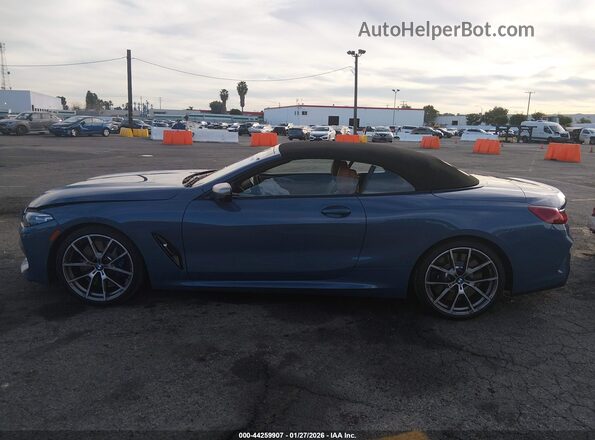WBAFY4C56KBX39749 2019 BMW M8 Blue სალონის 360-გრადუსიანი ხედი