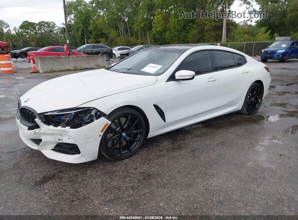 WBAGV2C02SCT51241 2025 BMW 8 SERIES White Front left
