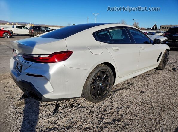 WBAGV8C08NCH76604 2022 BMW M8 White Задня права чверть