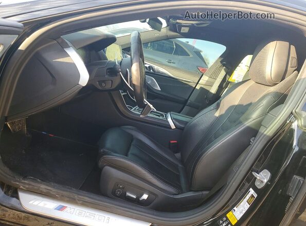 WBAGV8C09LCD81814 2020 BMW M8 Black Widok wnętrza z przodu