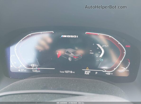 WBAGV8C09SCU48097 2025 BMW M8 Black Вид задніх сидінь