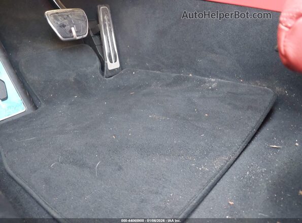 WBAGV8C09SCU48097 2025 BMW M8 Black Вид спереду