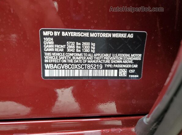WBAGV8C0XSCT85219 2025 BMW M8 Burgundy Widok komory silnika