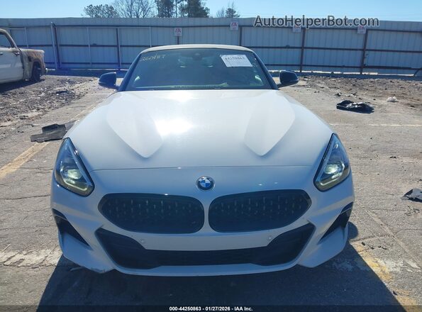 WBAHF3C04LWW56506 2020 BMW Z4 White Instrument cluster view