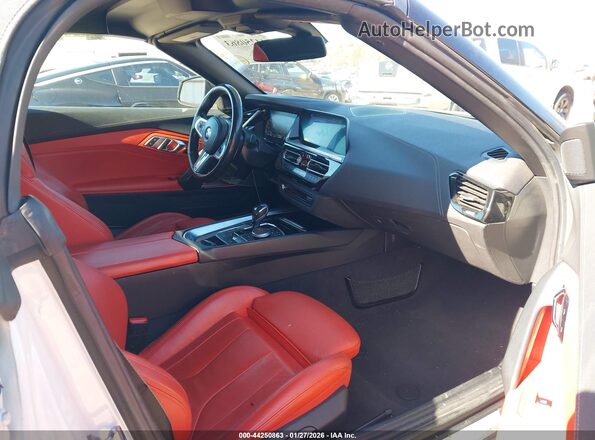 WBAHF3C04LWW56506 2020 BMW Z4 White Front interior view