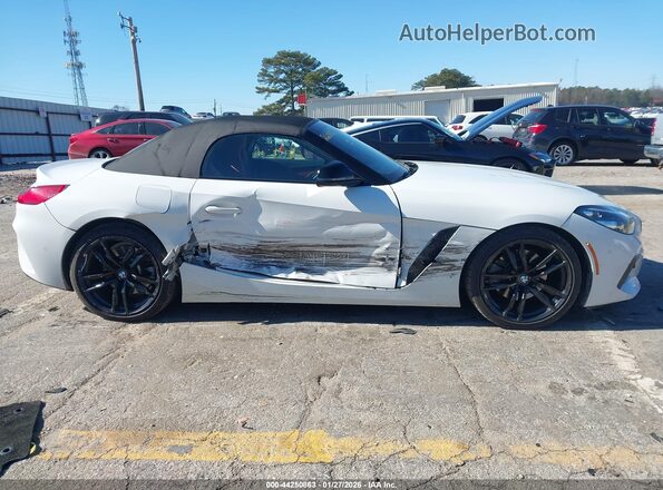 WBAHF3C04LWW56506 2020 BMW Z4 White Rear interior view