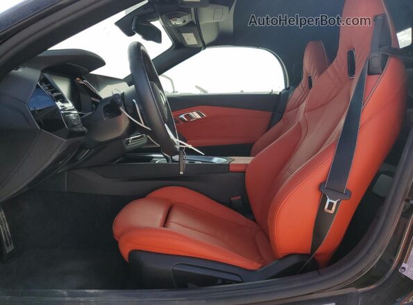 WBAHF3C04SWY47051 2025 BMW Z4 Black Front interior view