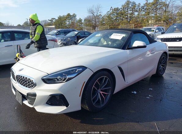 WBAHF3C07MWX18241 2021 BMW Z4 White წინა მარცხენა ხედი სამი მეოთხედიდან