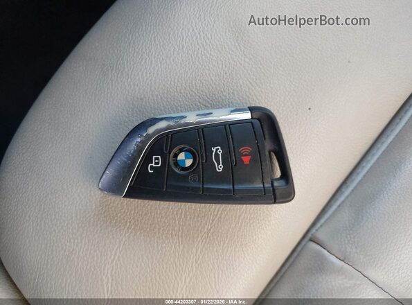 WBAHF3C07MWX18241 2021 BMW Z4 White წინა პანელის ხედი