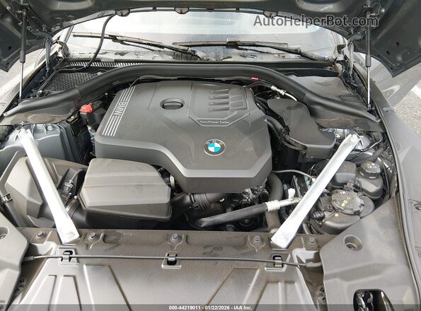 WBAHF3C07TWY51564 2026 BMW Z4 Gray Widok z tyłu