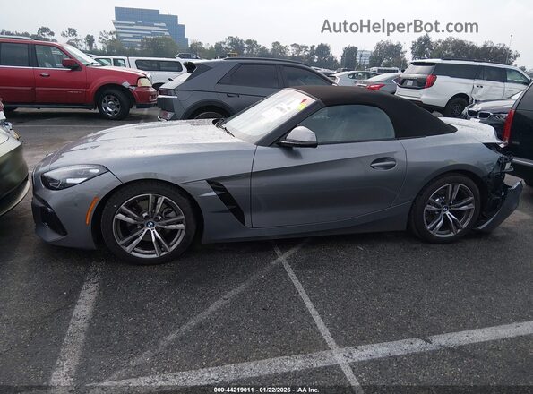 WBAHF3C07TWY51564 2026 BMW Z4 Gray 