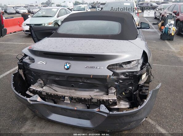 WBAHF3C07TWY51564 2026 BMW Z4 Gray 